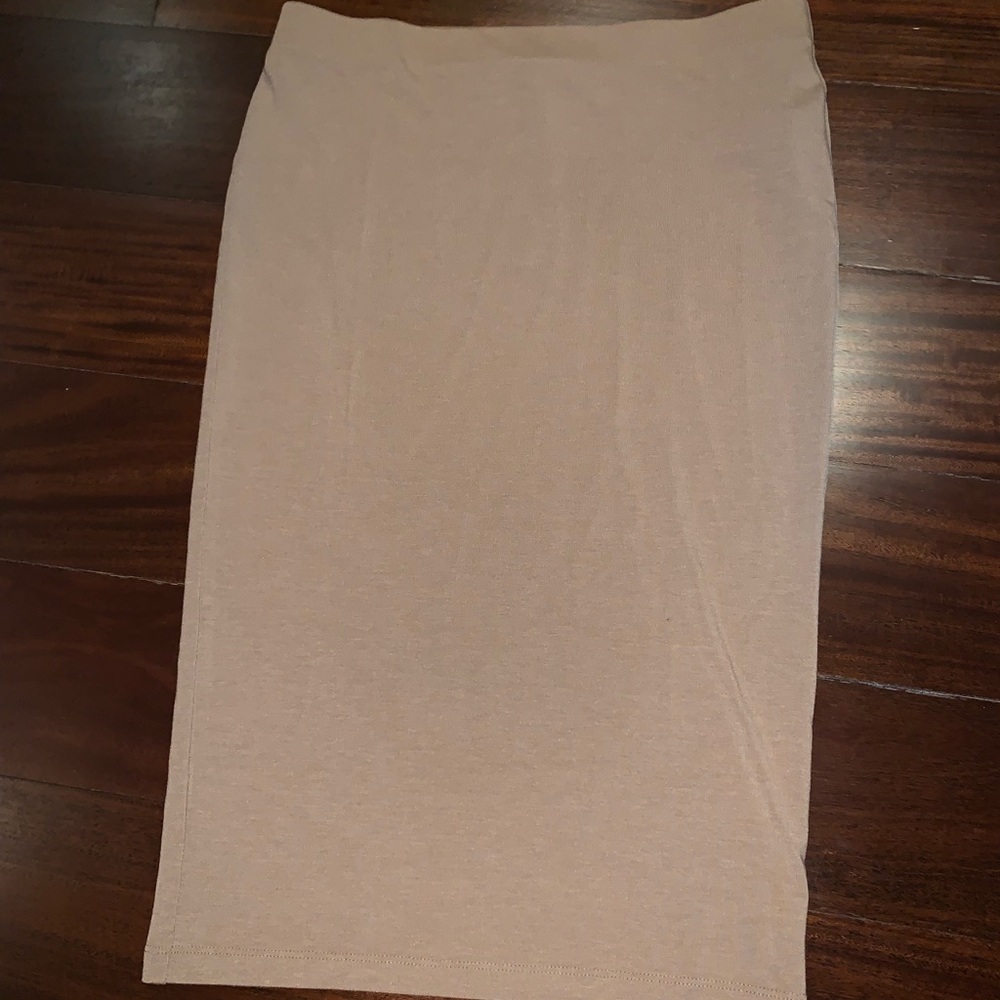 FOREVER 21 Tan Pencil Skirt